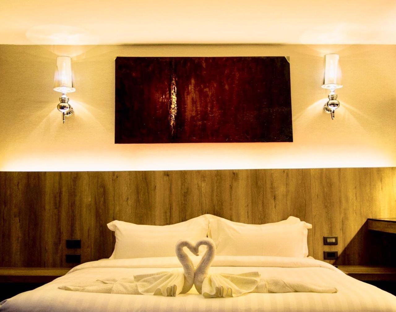 The 28Th Hotel Kanchanaburi City Exteriör bild