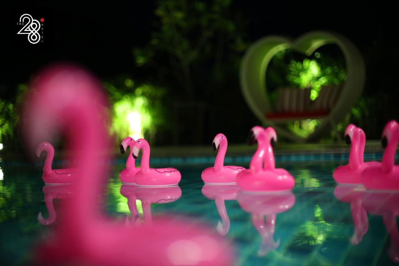The 28Th Hotel Kanchanaburi City Exteriör bild